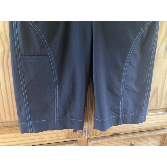 Women’s Annika Cutter & Buck black blue stitching chino Bermuda shorts size 10 - Picture 3 of 8